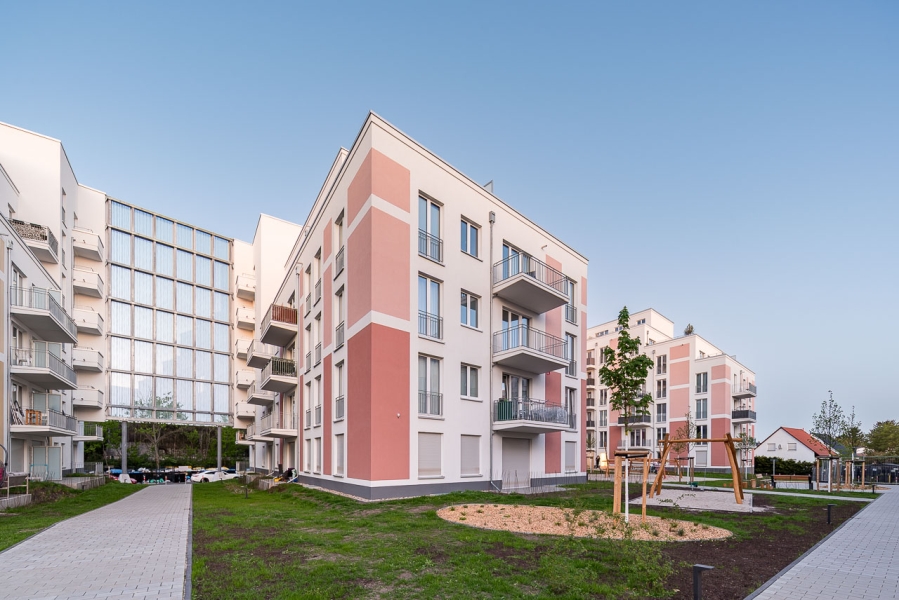 Neues Wohnen am Eisenhutweg, Berlin-Adlershof, Schallschutzwand