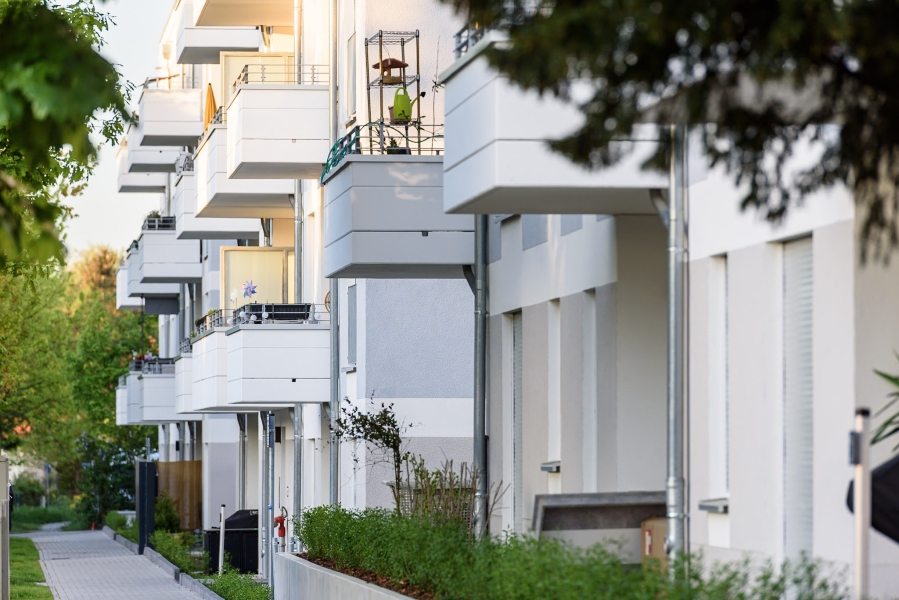 Bauvorhaben Elbestraße, Teltow, Fassade mit Balkonen
