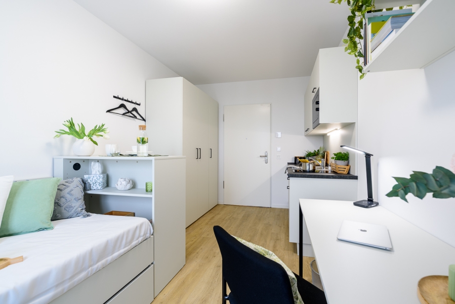 Möbliertes Zimmer am Ahornplatz in Potsdam