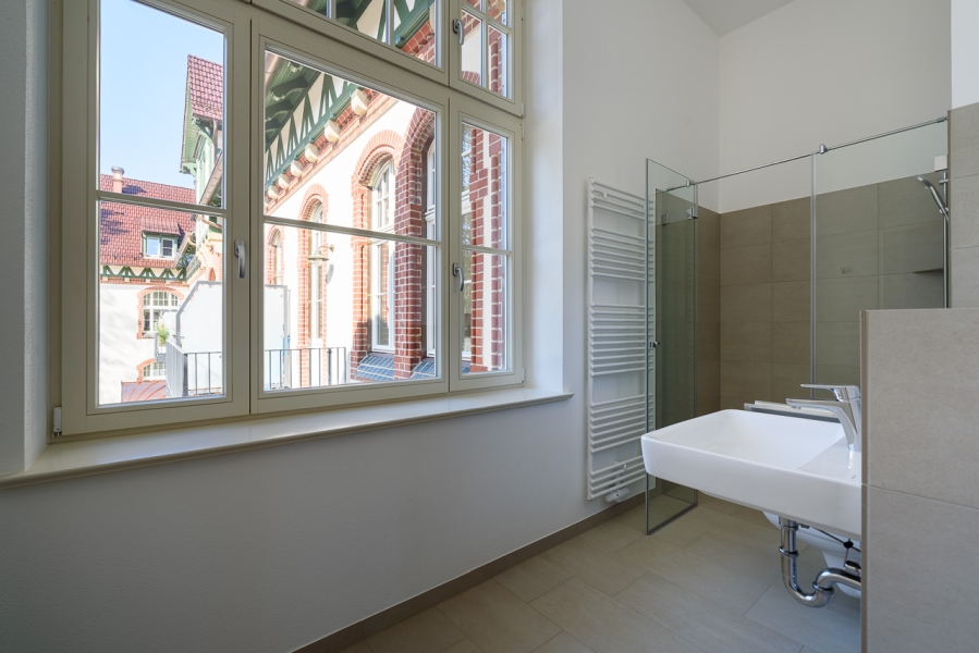 Badezimmer im sanierten Denkmal