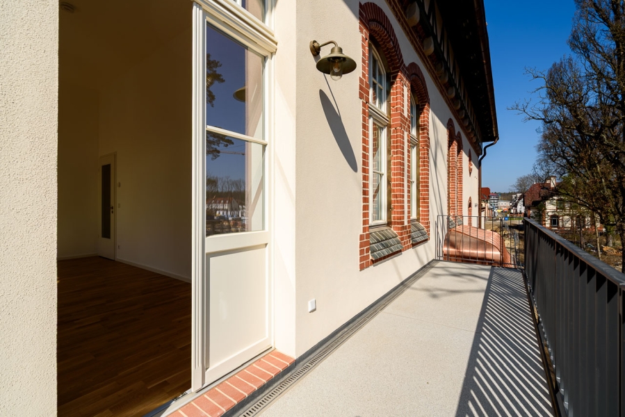 Balkon an Wohnung in saniertem Denkmal